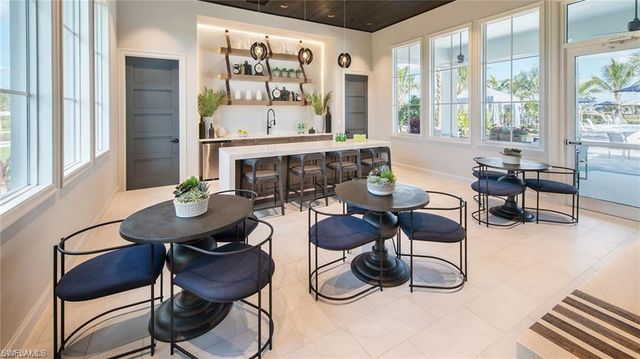 8893 Redonda DR, Naples, FL 34114