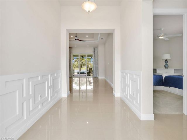 8893 Redonda DR, Naples, FL 34114