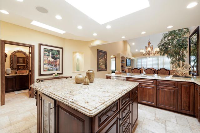 38348 Zinnia Lane E, Palm Desert, CA 92211