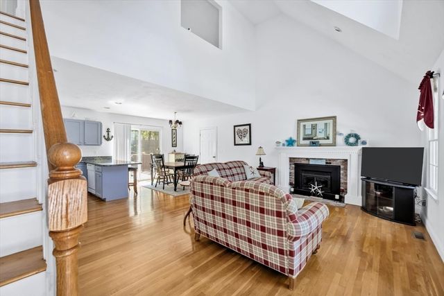 420 Old Bass River Rd, Dennis, MA 02660