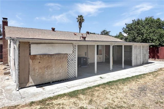 6972 Manhattan Drive, Riverside, CA 92506