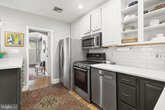 8 DUNKIRK RD, Baltimore, MD 21212