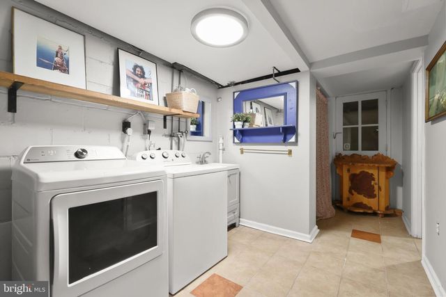 8 DUNKIRK RD, Baltimore, MD 21212