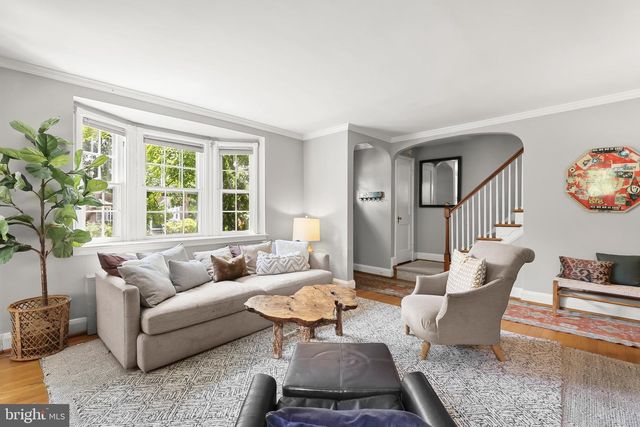 8 DUNKIRK RD, Baltimore, MD 21212