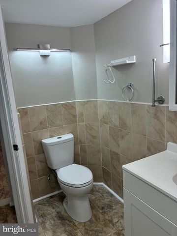 5402 LEBANON AVE, Philadelphia, PA 19131