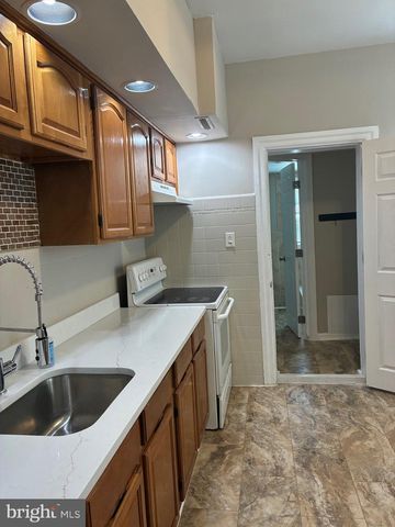 5402 LEBANON AVE, Philadelphia, PA 19131