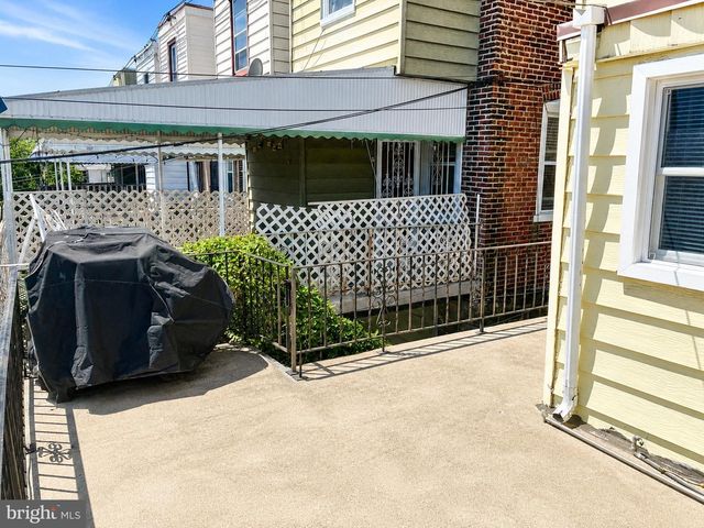 5402 LEBANON AVE, Philadelphia, PA 19131