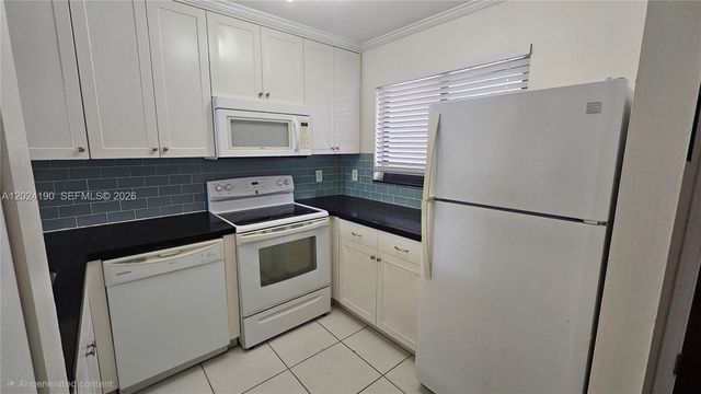 13404 SW 62nd St 110L, Miami, FL 33183
