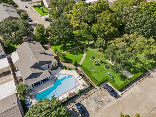 1451 Fountain View Drive 6, Houston, TX 77057