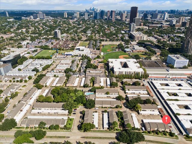 1451 Fountain View Drive 6, Houston, TX 77057