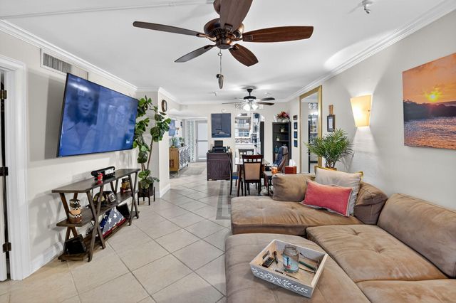 769 Jeffery Street 2-203, Boca Raton, FL 33487