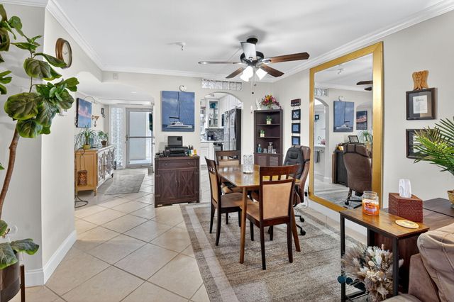 769 Jeffery Street 2-203, Boca Raton, FL 33487