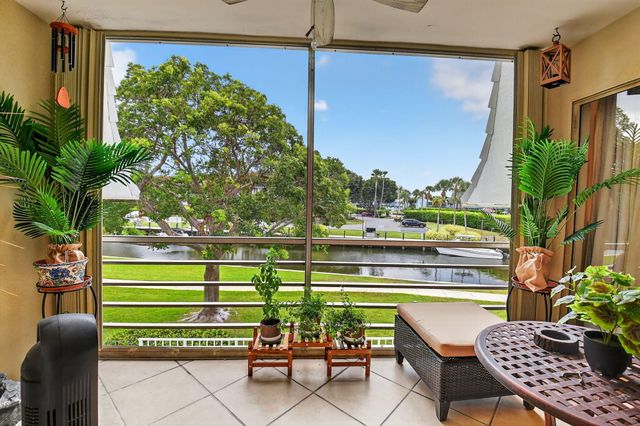 769 Jeffery Street 2-203, Boca Raton, FL 33487