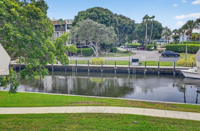 769 Jeffery Street 2-203, Boca Raton, FL 33487
