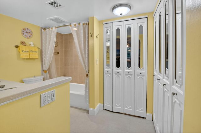 769 Jeffery Street 2-203, Boca Raton, FL 33487