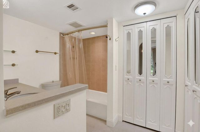 769 Jeffery Street 2-203, Boca Raton, FL 33487