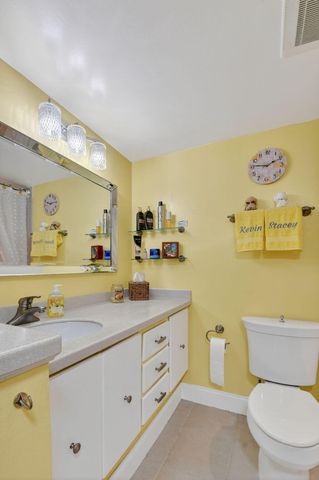 769 Jeffery Street 2-203, Boca Raton, FL 33487