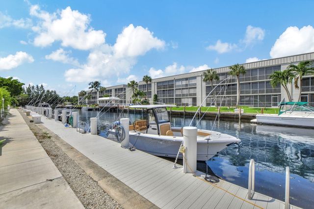 769 Jeffery Street 2-203, Boca Raton, FL 33487