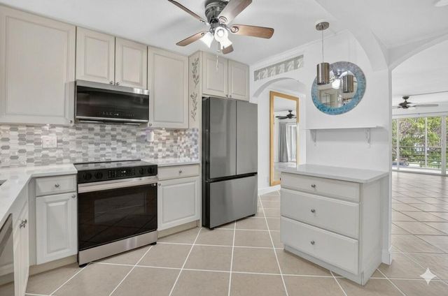 769 Jeffery Street 2-203, Boca Raton, FL 33487