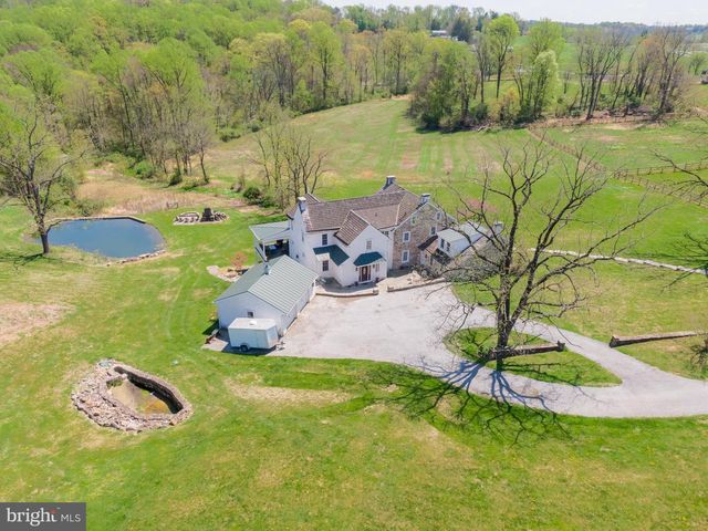 2639 WESTOVER LN, Chester Springs, PA 19425