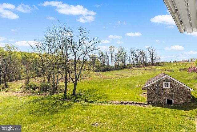 2639 WESTOVER LN, Chester Springs, PA 19425