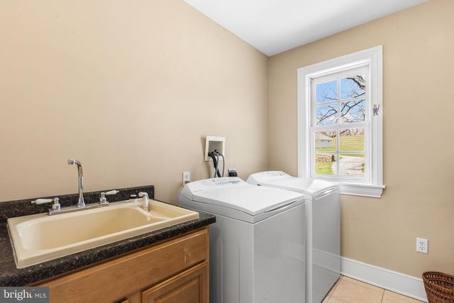 2639 WESTOVER LN, Chester Springs, PA 19425