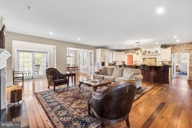 2639 WESTOVER LN, Chester Springs, PA 19425