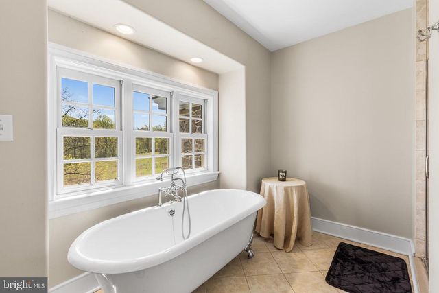 2639 WESTOVER LN, Chester Springs, PA 19425