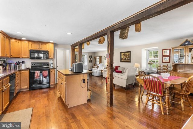 2639 WESTOVER LN, Chester Springs, PA 19425