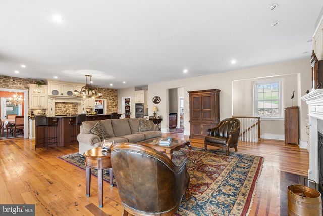 2639 WESTOVER LN, Chester Springs, PA 19425