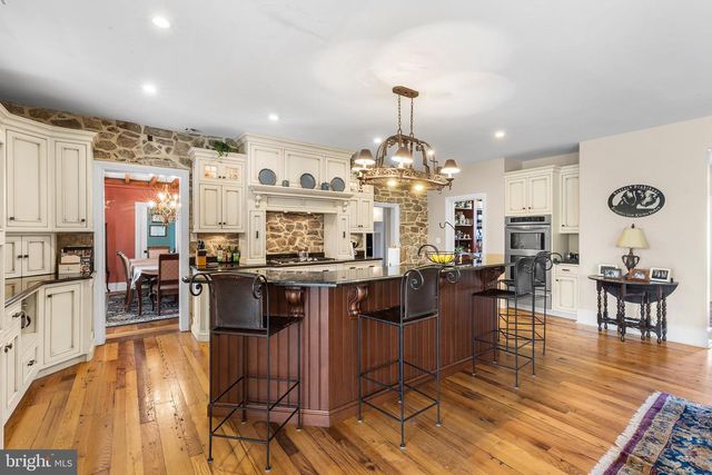 2639 WESTOVER LN, Chester Springs, PA 19425