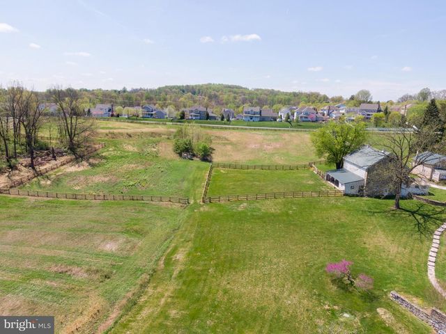 2639 WESTOVER LN, Chester Springs, PA 19425
