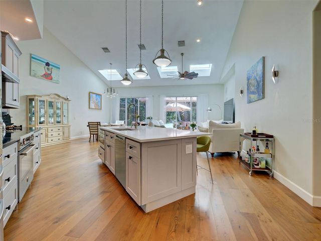 5026 HANGING MOSS LANE, Sarasota, FL 34238