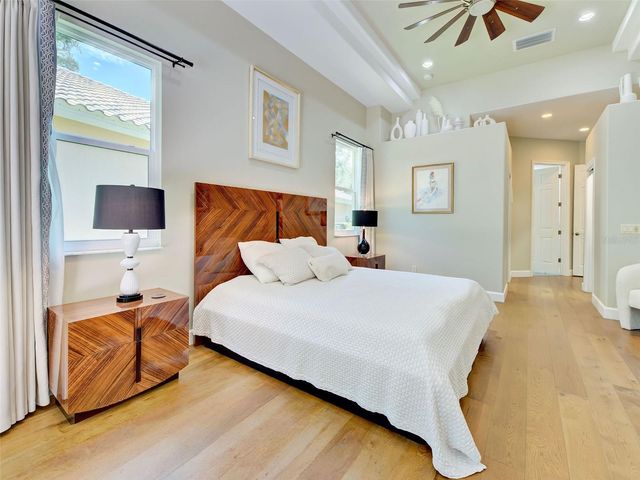 5026 HANGING MOSS LANE, Sarasota, FL 34238