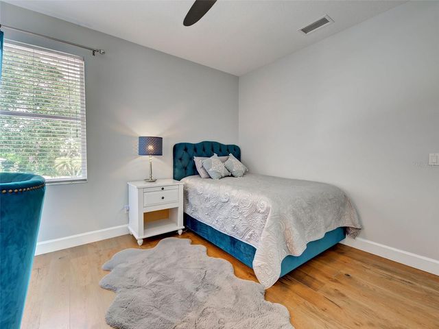 5026 HANGING MOSS LANE, Sarasota, FL 34238