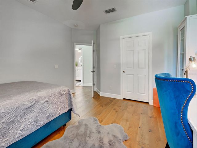 5026 HANGING MOSS LANE, Sarasota, FL 34238