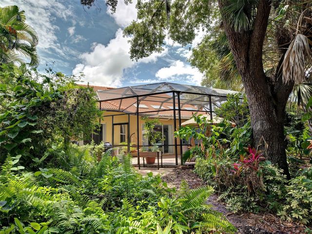 5026 HANGING MOSS LANE, Sarasota, FL 34238