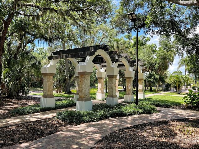 5026 HANGING MOSS LANE, Sarasota, FL 34238