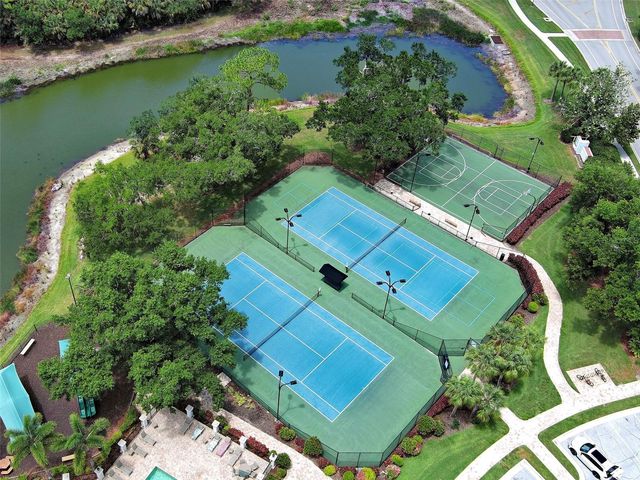 5026 HANGING MOSS LANE, Sarasota, FL 34238