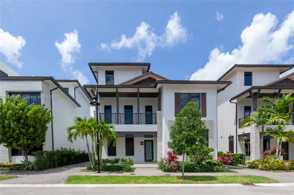 8173 NW 47th Ter, Doral, FL 33166