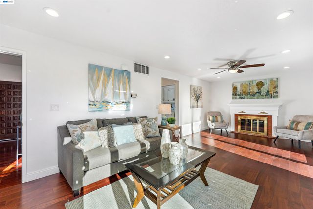 5333 Creek Est, San Jose, CA 95135
