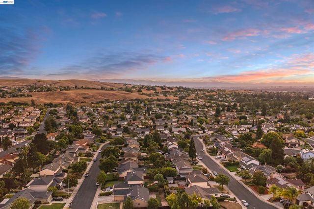 5333 Creek Est, San Jose, CA 95135