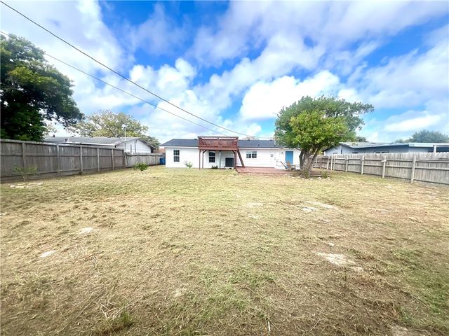 3025 Bimini Dr, Corpus Christi, TX 78418