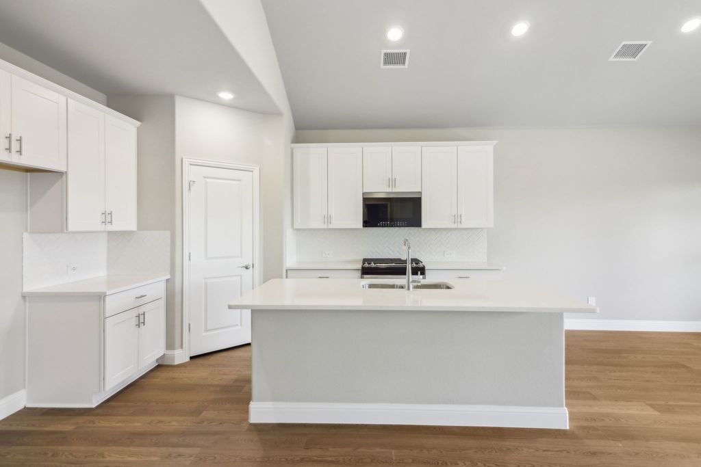 4014 Joe Pool Drive, Farmersville, TX 75442