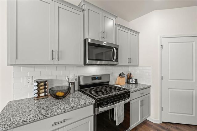 3216 Highlander Point, Greensboro, NC 27405