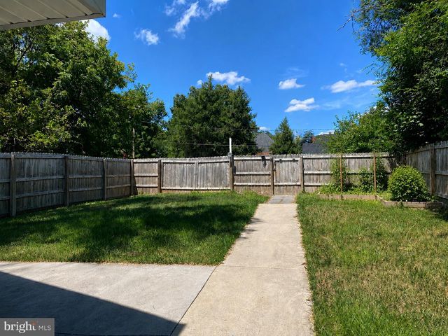 522 W KING ST, Martinsburg, WV 25401