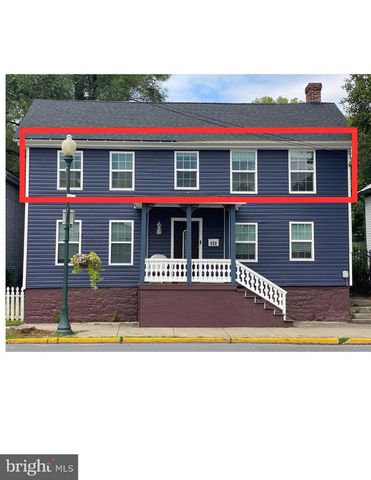 522 W KING ST, Martinsburg, WV 25401