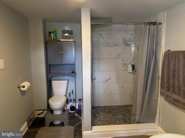 522 W KING ST, Martinsburg, WV 25401