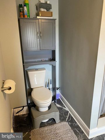 522 W KING ST, Martinsburg, WV 25401