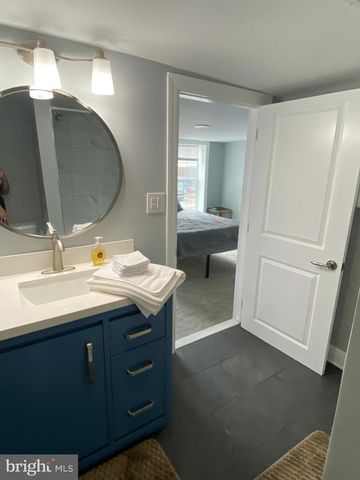 522 W KING ST, Martinsburg, WV 25401